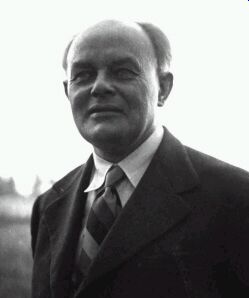 otto_ruehle.jpg